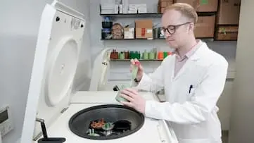 Bacteria Turn Plastic Waste Into Pain Relievers