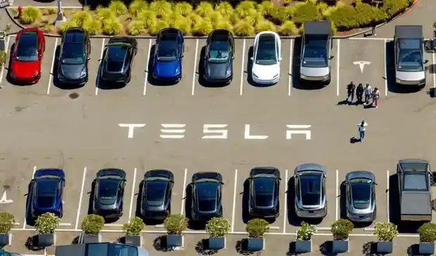 Top Auto Regulator Opens Special Probe After Tesla Slams Into Texas Home, Killing a 76-Year-Old business