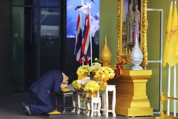 Fall of Thai Tycoon Sends Cautionary Signal to Global Populist Leaders